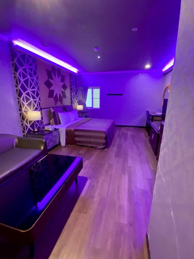 Huang Xing Motel Pingtung 외부 사진