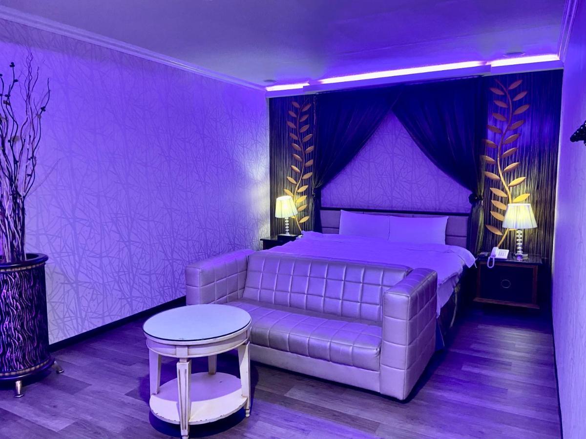 Huang Xing Motel Pingtung 외부 사진