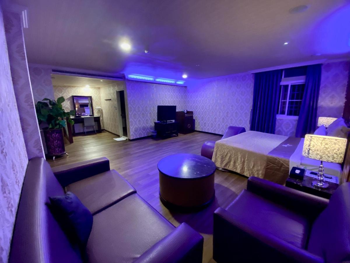 Huang Xing Motel Pingtung 외부 사진