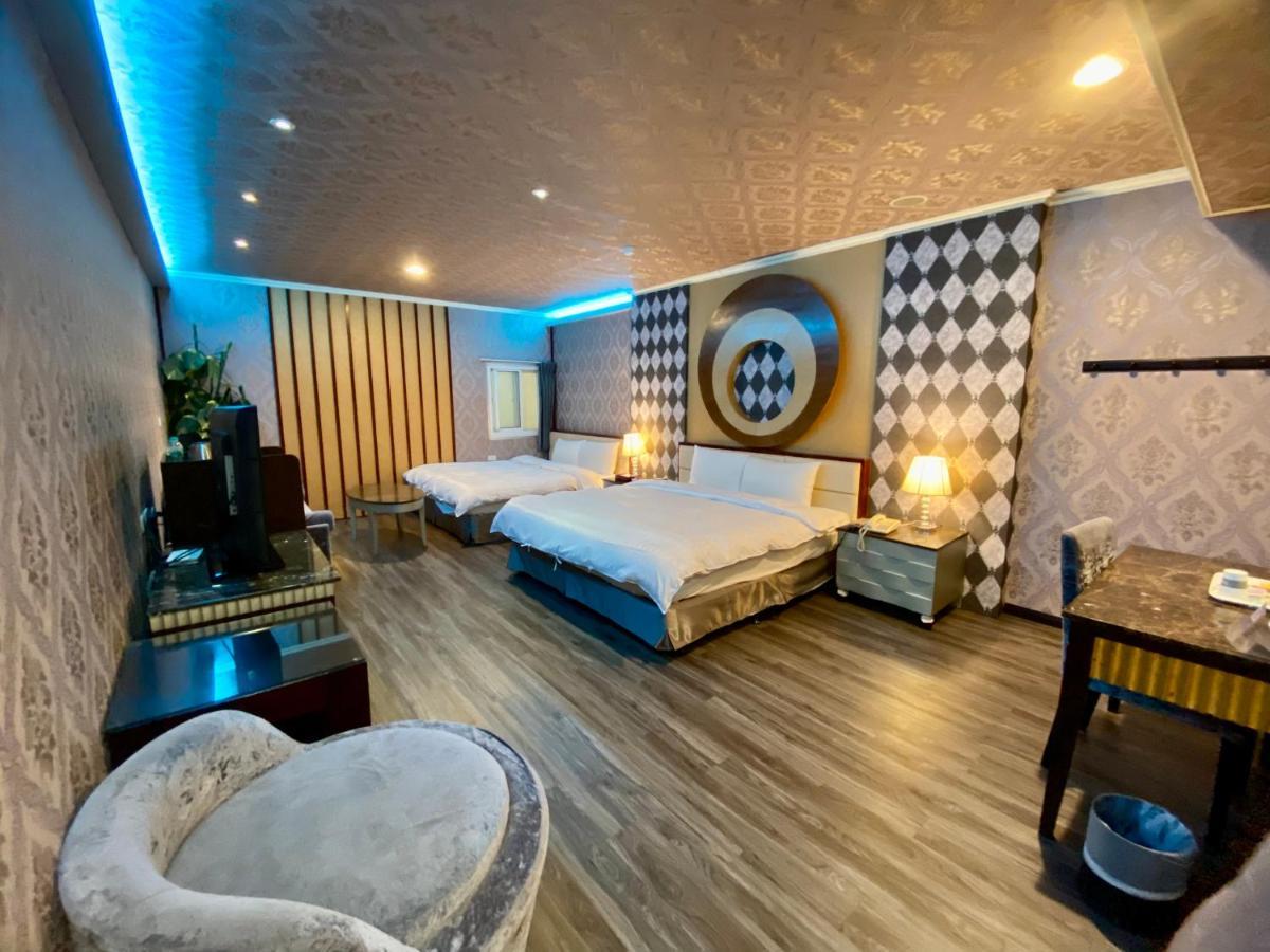 Huang Xing Motel Pingtung 외부 사진