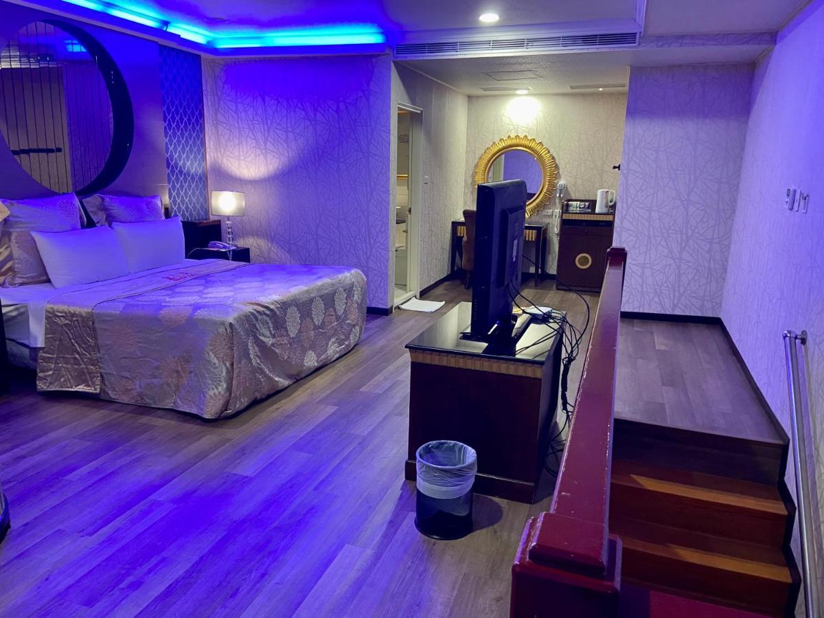Huang Xing Motel Pingtung 외부 사진