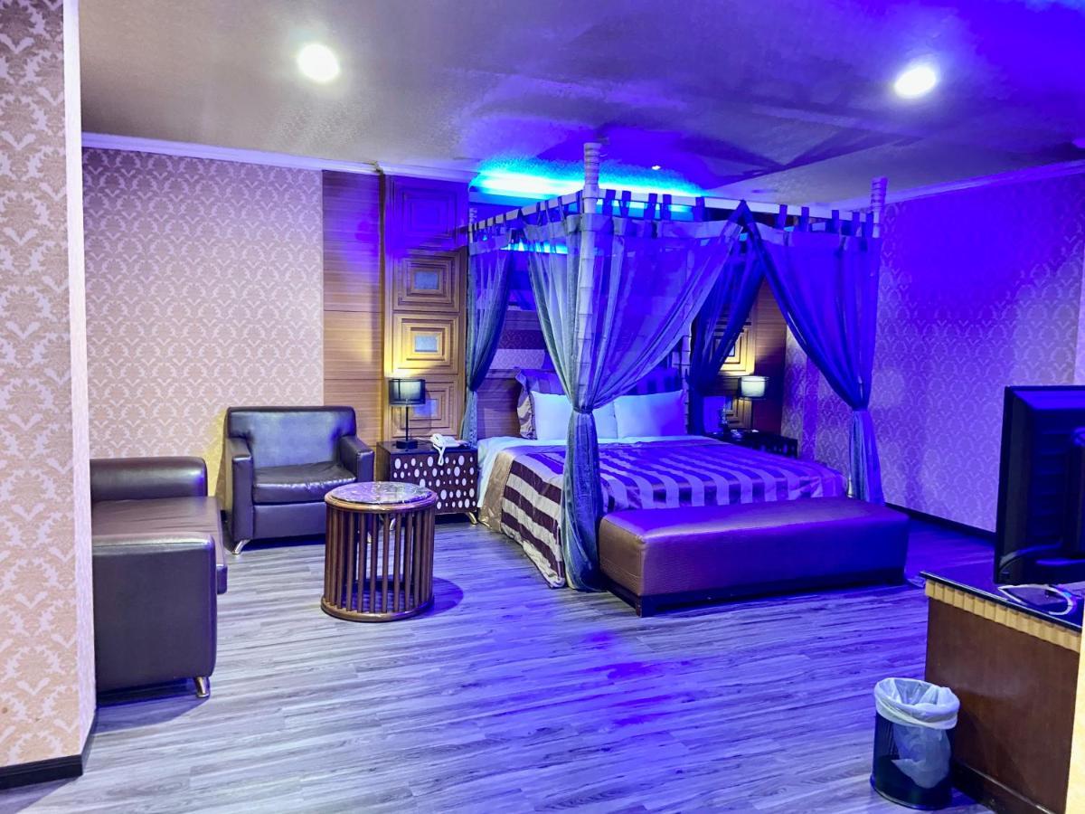 Huang Xing Motel Pingtung 외부 사진