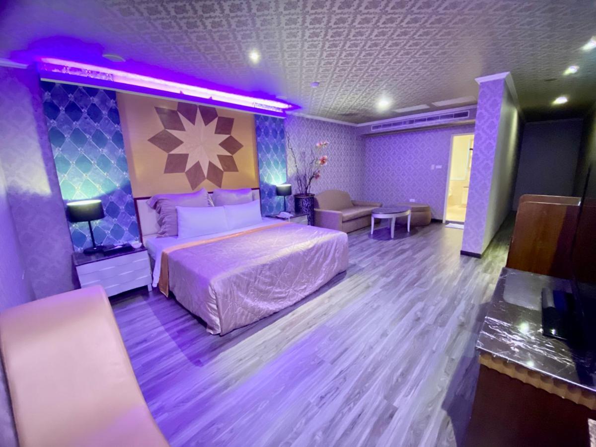 Huang Xing Motel Pingtung 외부 사진