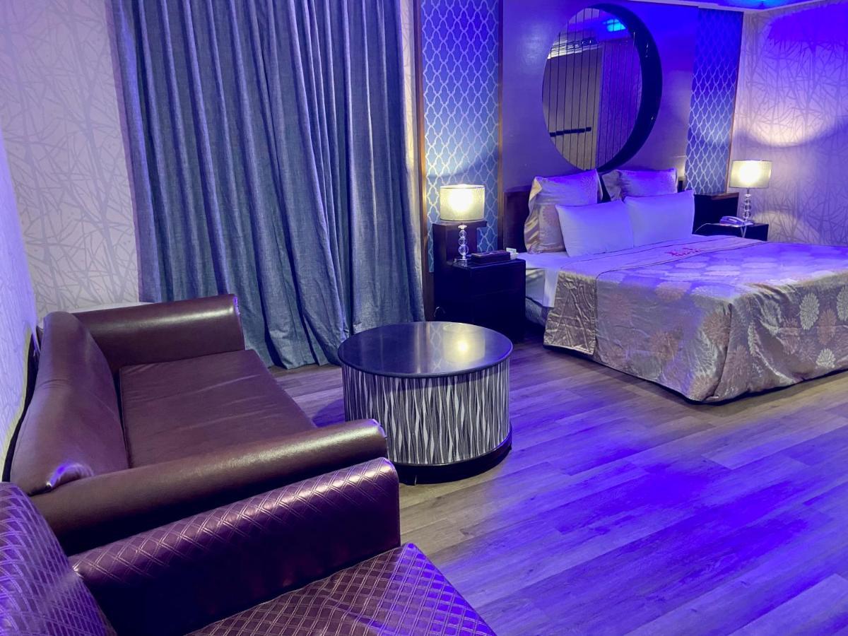 Huang Xing Motel Pingtung 외부 사진