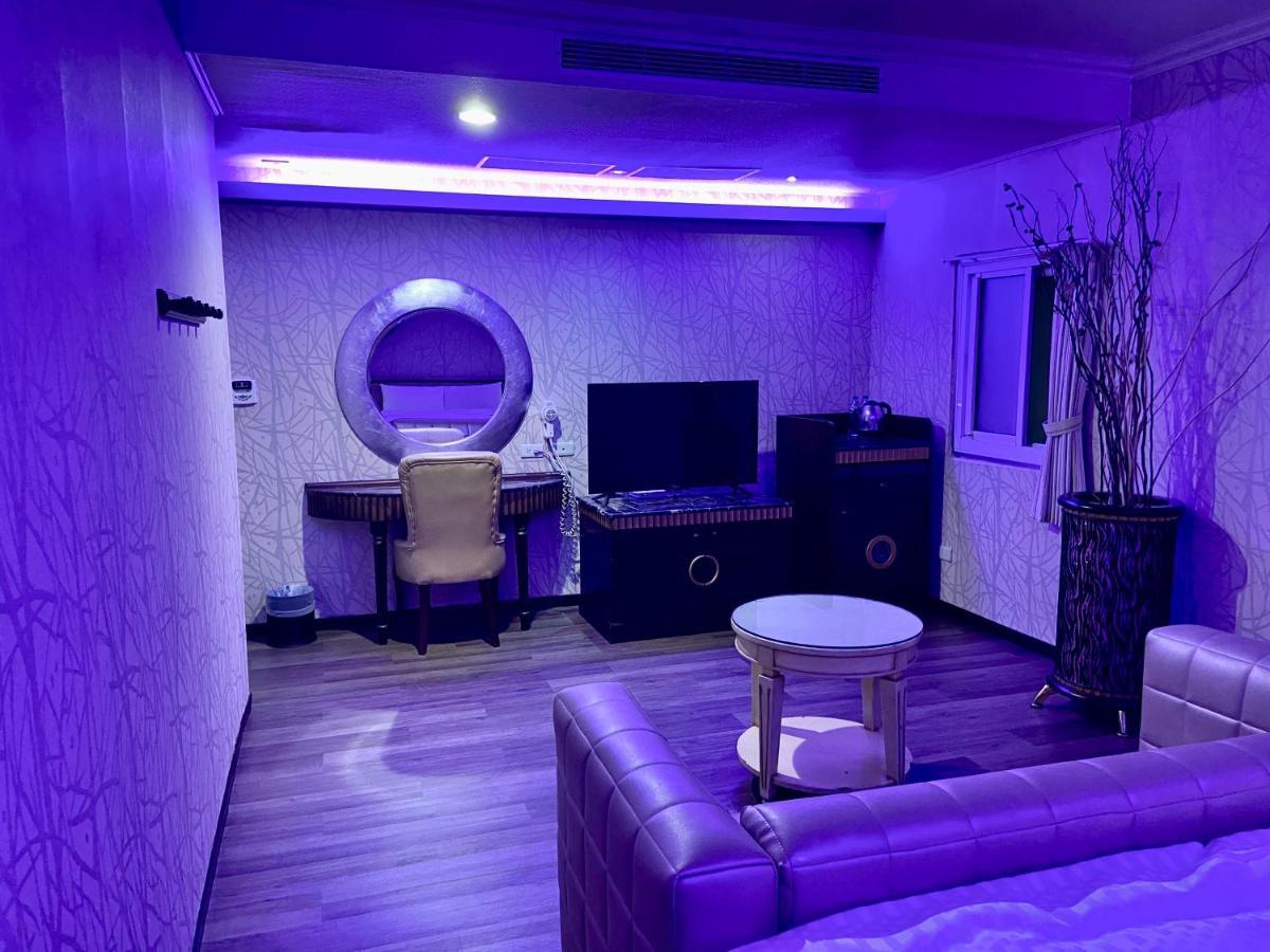 Huang Xing Motel Pingtung 외부 사진