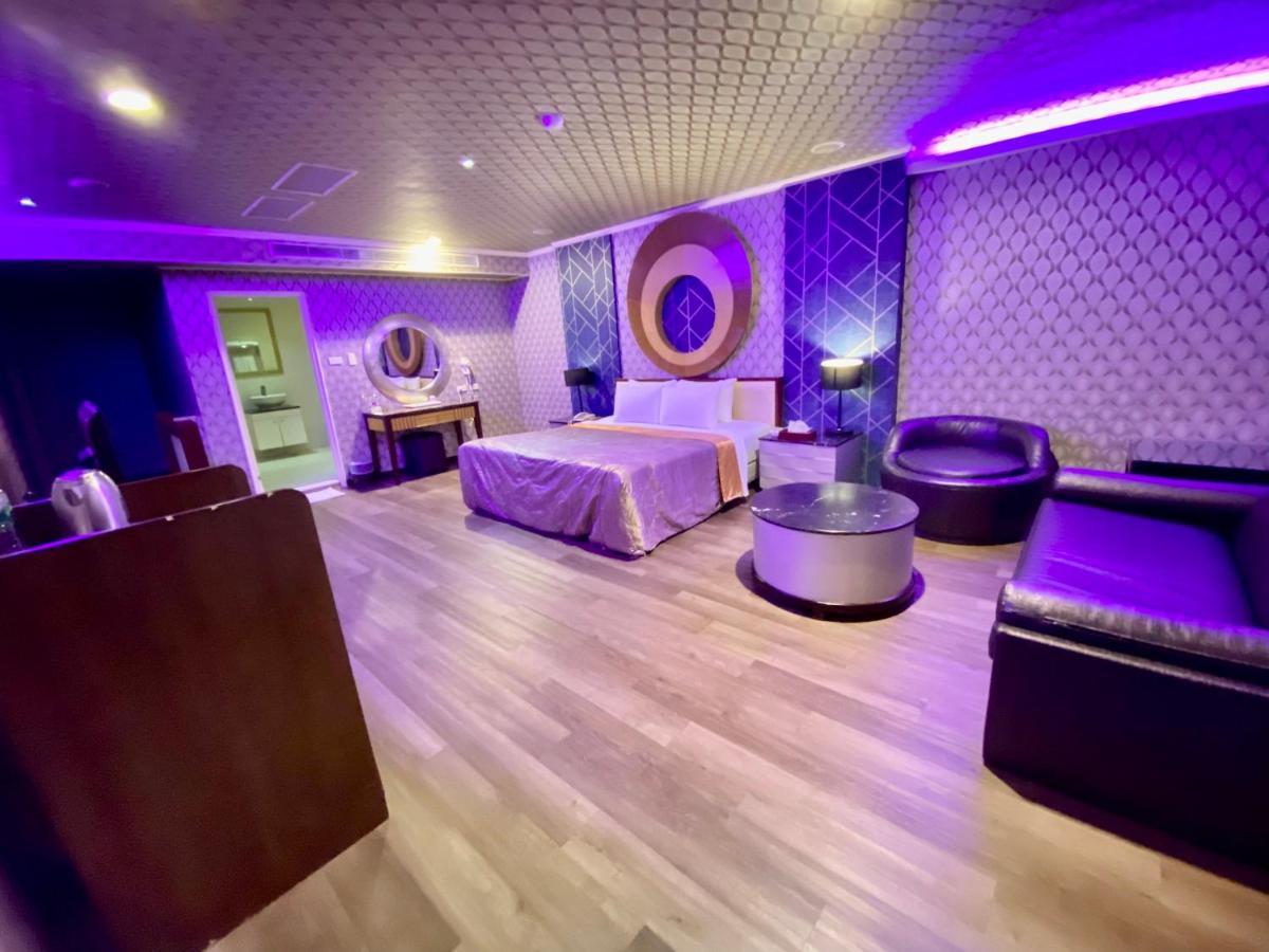 Huang Xing Motel Pingtung 외부 사진