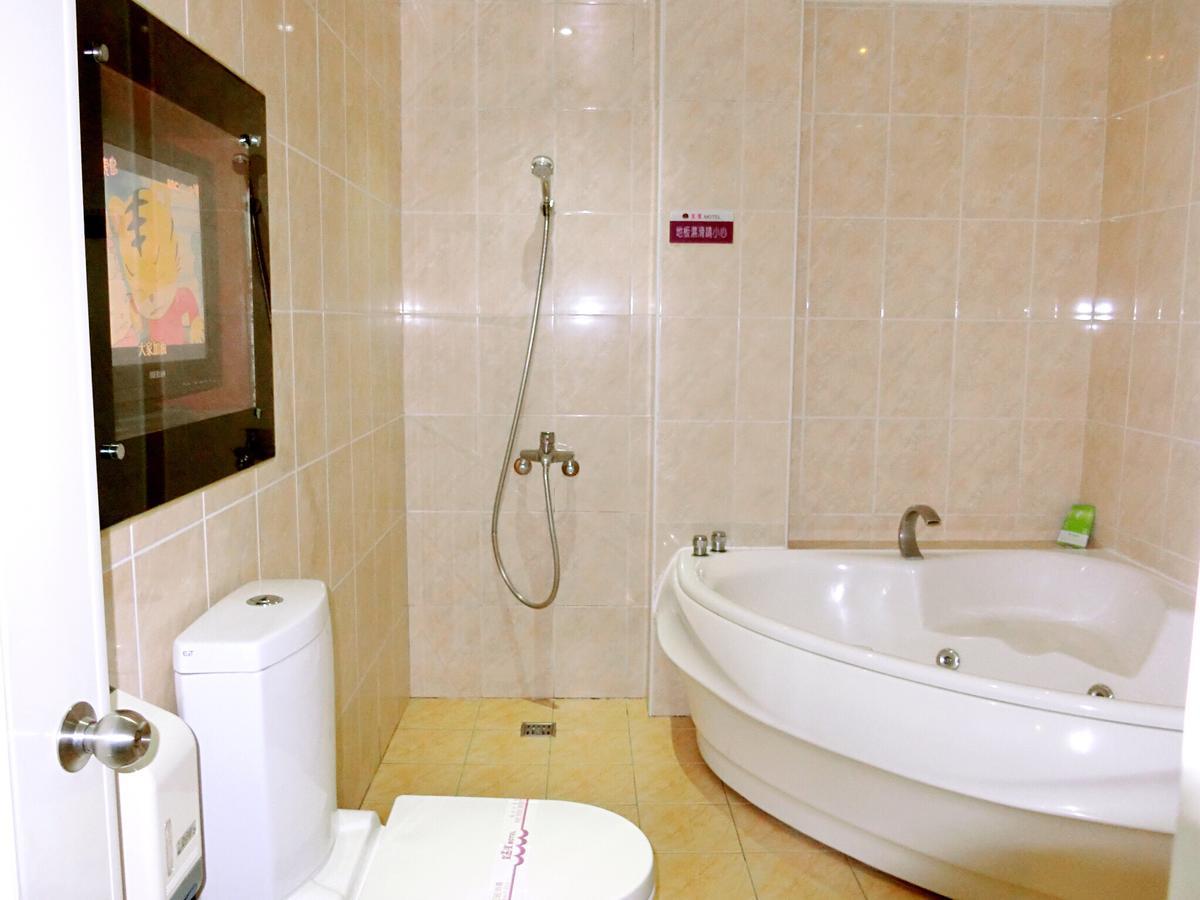 Huang Xing Motel Pingtung 외부 사진