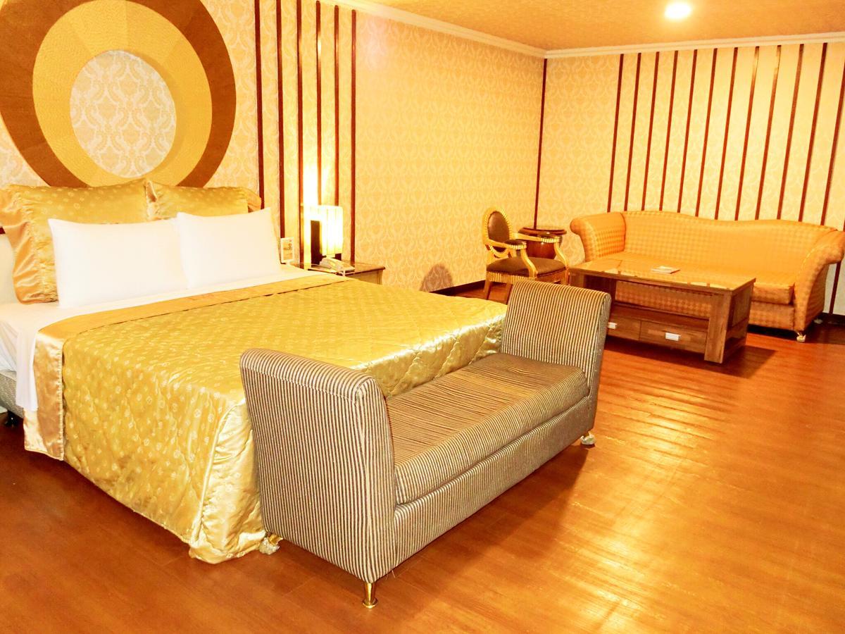 Huang Xing Motel Pingtung 외부 사진